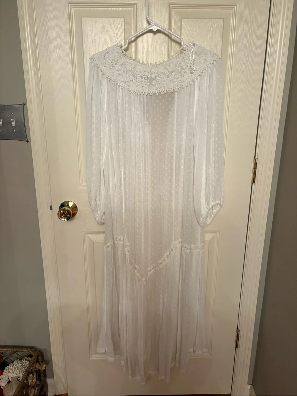 Free People White Boho spring Fling Tobe with Lace Trim